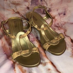Kenneth Cole reaction wedge sandal name- fun of it